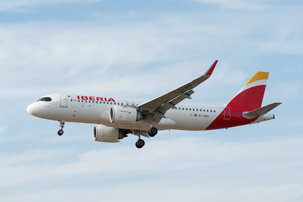 EC-NVS Iberia Airbus A320