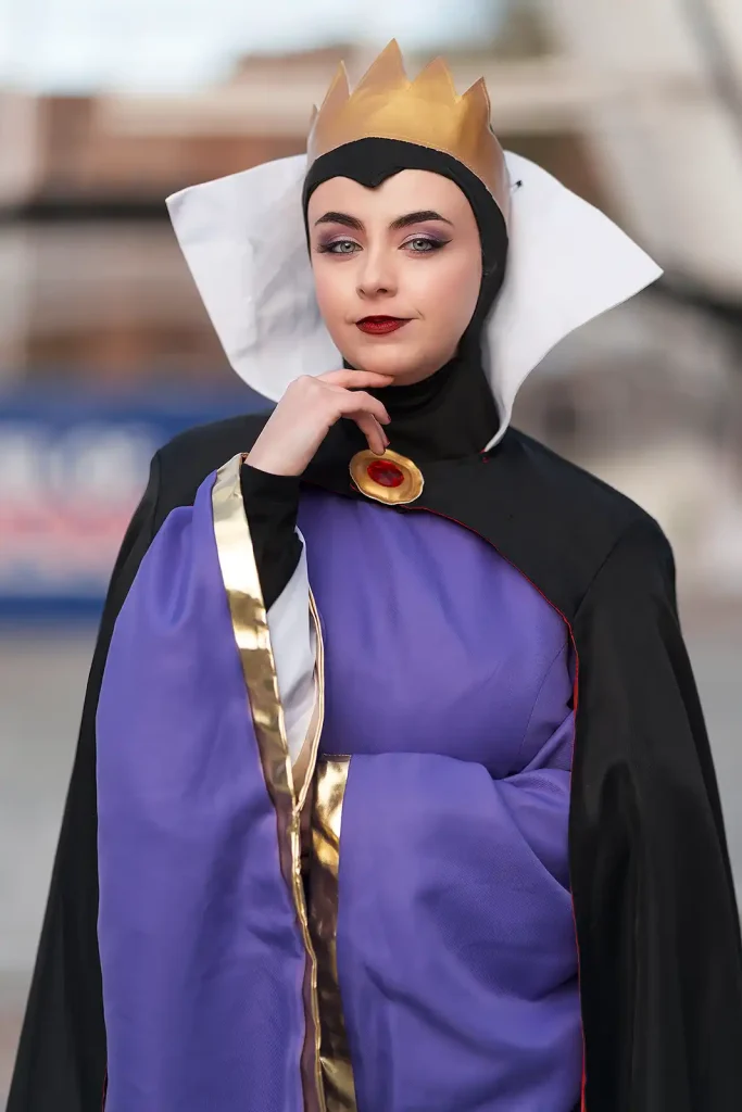The Evil Queen Snow White cosplay
